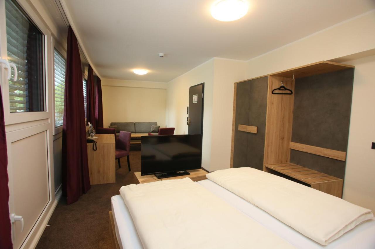 Hotel Muenchner Hof 3*